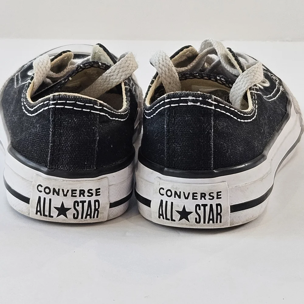 Converse All Star Low Top Children's Shoes, Black, Size 11 Good Used Condition